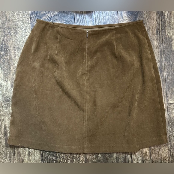 Vintage Express Brown Suede Mini Skirt Women’s Size 11/12 Y2K 90s Style - Picture 3 of 5